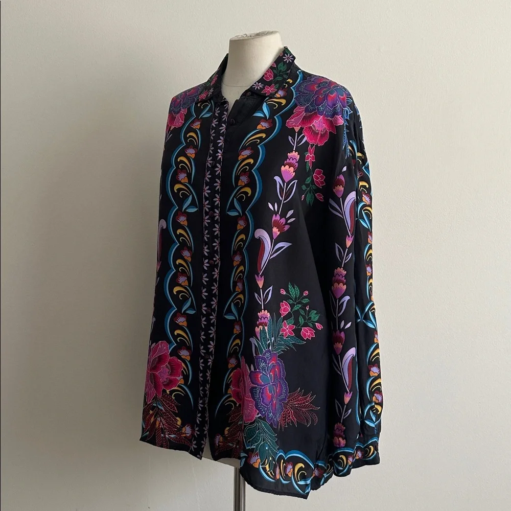 Johnny Was Rosalynda Printed Button Down Silk Blend Floral Black Blouse sz Med - Picture 3 of 6